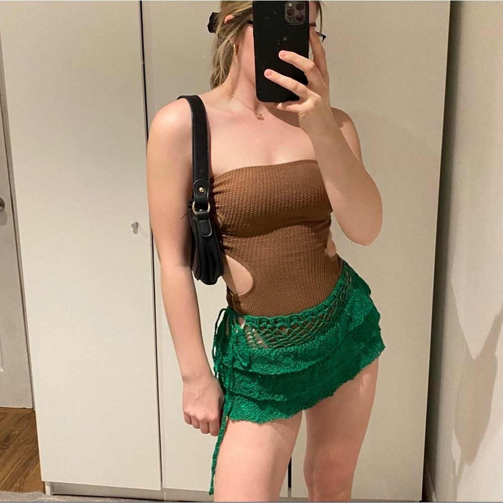 Amazing Anna Kosturova crochet micro mini skirt!!!